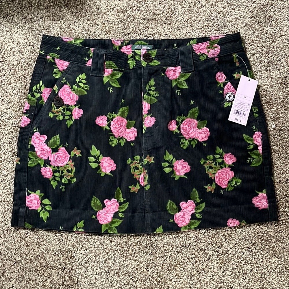 Adorable Rose Pattern Cordoroy Skirt-Size 10